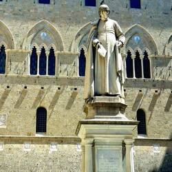 Net zoals in Firenze ademt deze stad cultuur en erfgoed onder iedere steen