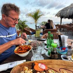 Abendessen in Karel's Beach Bar