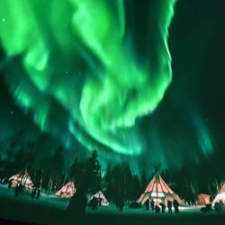 ... wurde im Northern Light Center auf großer Kuppel projiziert 🤩