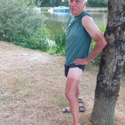 Beau bronzage de la tête aux pieds !