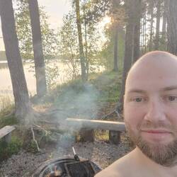 Baden & Grillen um 21 Uhr. Das fühlt sich wie Urlaub an