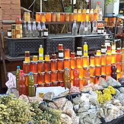 Stände unterwegs - Honig, Kräuter & vieles mehr