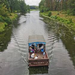Hier schippern schon deutlich mehr Boote auf der Spree