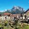 Friedhof mit beeindruckendem Elferkogel