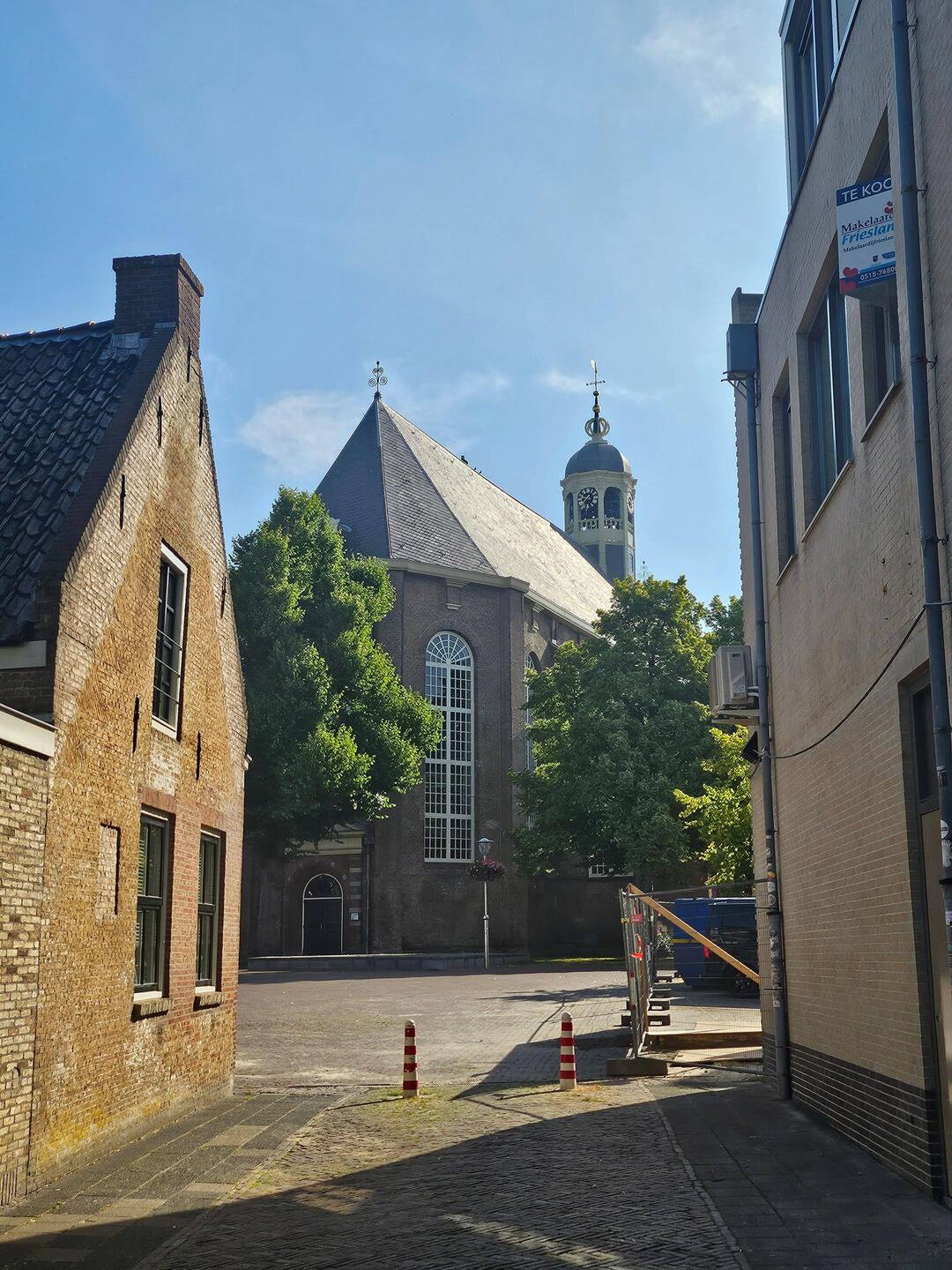 Zicht op de Martinikerk.
