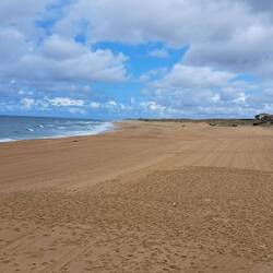 Auch hier wieder endloser Strand