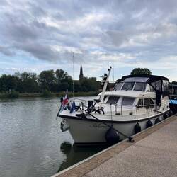 .... also ganz vorn ;)