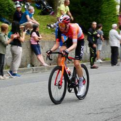 Stage leader (and winner) Thyman Arensman of Ineos Grenadiers
