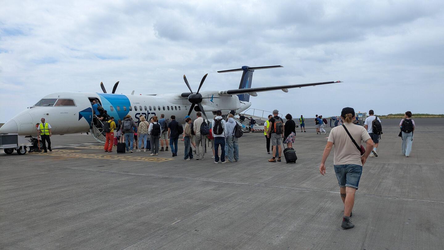 Q400, 80 Passagiere