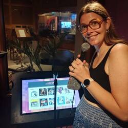 De retour au studio. Prochain album le 25 juillet. Stay tuned !