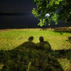 Am See, bei Nacht. mein Handy macht schräge Farben