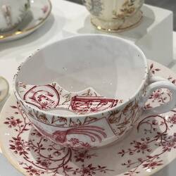 Teetasse für Schnurrbartträger