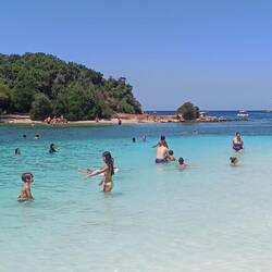 Dort konnte ich herrlich Schnorcheln und wir lagen unter Bäumen im Schatten