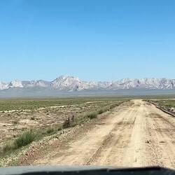 Alleine auf der Nebenstraße