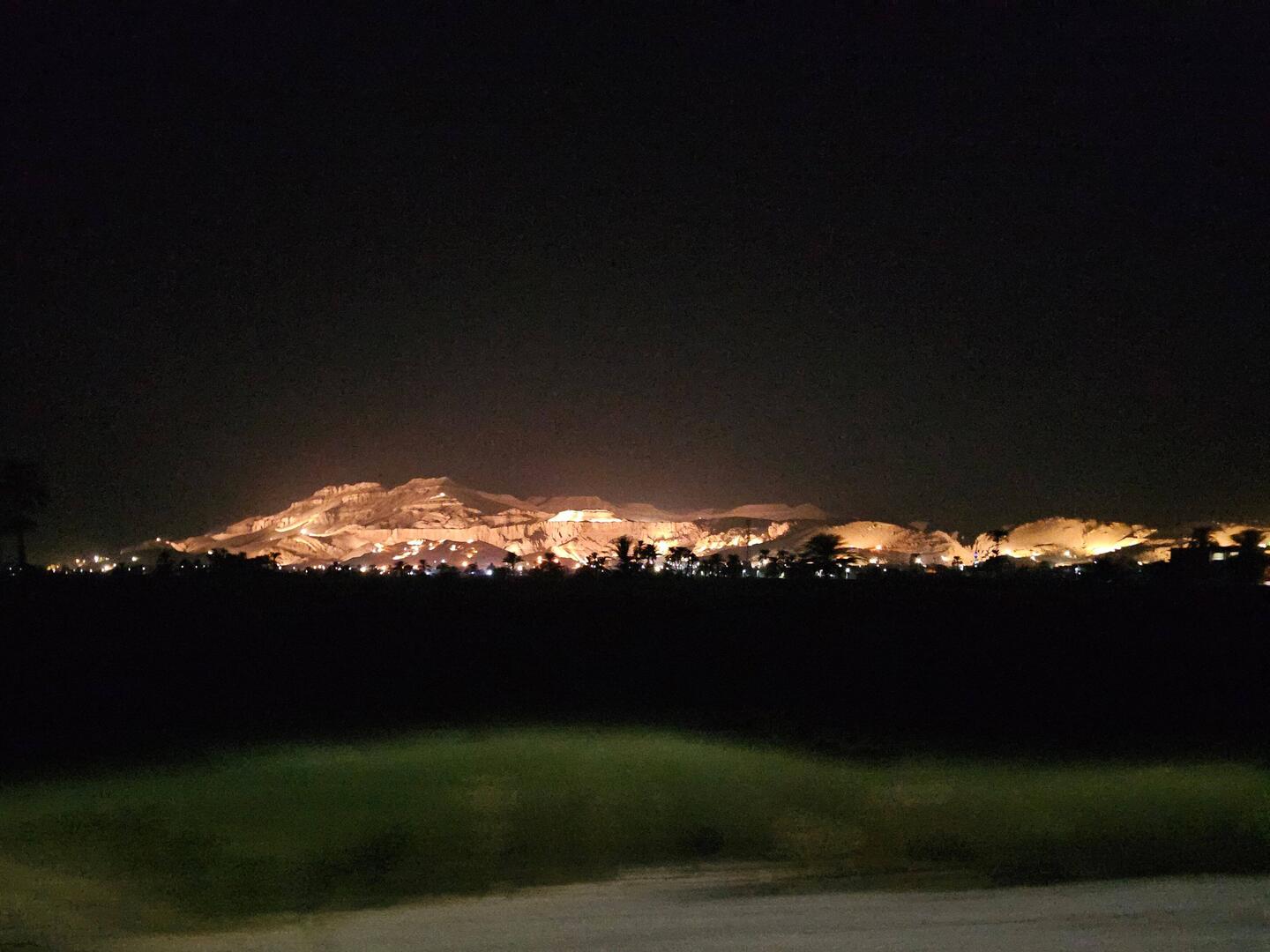 Tal der Könige bei Nacht
