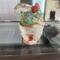 Der Fruchteisbecher