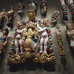 As they expect the figurines were painted on the original.