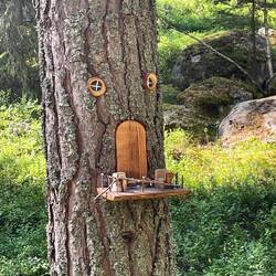 Überall sind Elfenhäuschen