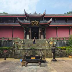 Multiples pavillons au sein de ce temple