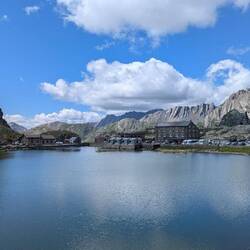 Lago del Gran San Bernardo