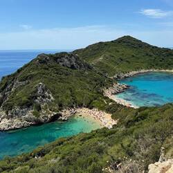 Wenn wir dann mal richtig Drohne können, kriegen wir das Bild auch so hin(dies ist geklaut)