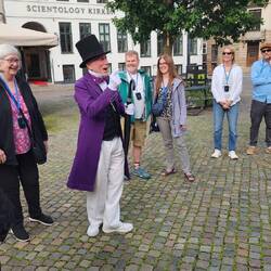 "Hans Christian Andersen"