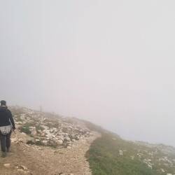 Auf der Südseite holt uns der Nebel ein ...