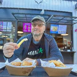 ...müssen sich aber gegen die diebischen Möwen zur Wehr setzen.