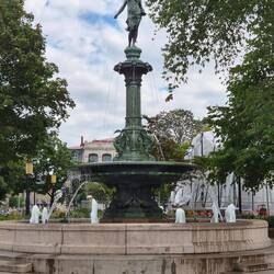 Såningskvinnan (Die Säerin), auch bekannt als Johanna i Brunnsparken in Göteborg, Schweden. 