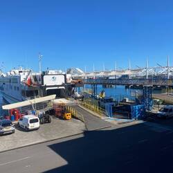 Unsere Fähre nach Moorea liegt schon bereit...jetzt aber schnell.