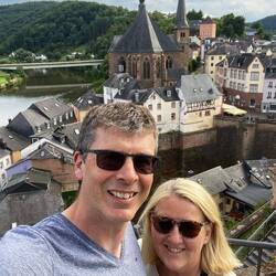 Saarburg mit St. Laurentius