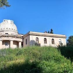 Altes Observatorium im Zerfall
