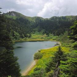 Lingxi Holy lake, selon la légende, un rhinocéros vivrait au fond...