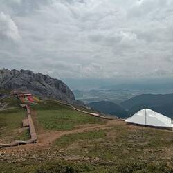 Promenade aménagée au sommet