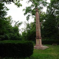 Schwedensäule im Naturschutzgebiet Knoblochsaue