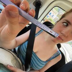 Can we appreciate the frazzled face