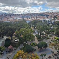 Aussicht auf den Plaza 25 de Mayo