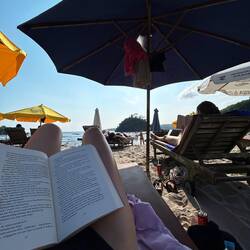 Siehe Unterschied: Lea im Schatte, d'Lisa am sünnele und bruu werde.🤪😂