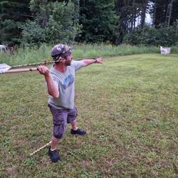 Atlatl (Speerschleuder) - auch spaßig mit Suchtfaktor, aber um einiges schwieriger.