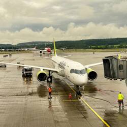 Ich fliege mit airBaltic nach Bukarest.