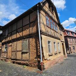 Unrenoviertes Fachwerkhaus