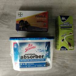 Ich besorge etwas gegen Feuchtigkeit, Ratten und Insekten...