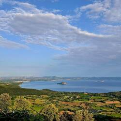Ik neem afscheid van het meer van Bolsena in stijl