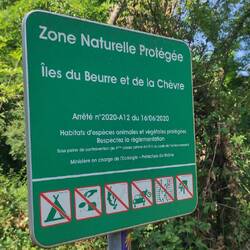 Cette île a un nom de fable de la Fontaine je trouve