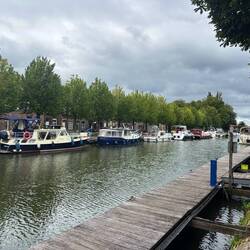 I'd love to live on a boat here.