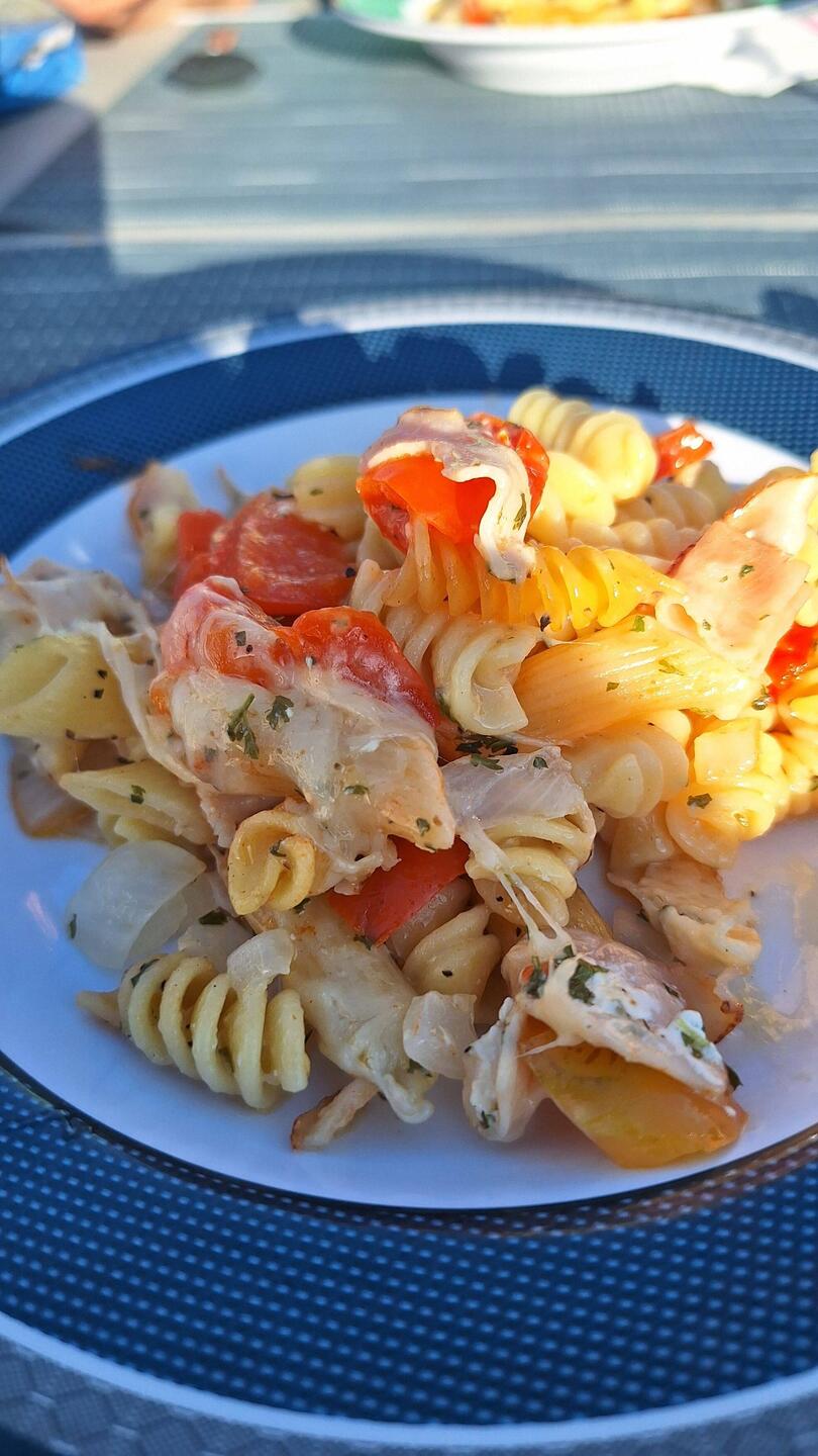 Unser Abendessen gestern: Omnia Nudeleintopf mit Truthahnschinken