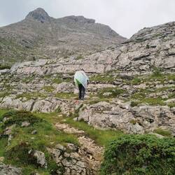 Im Regen rauf zur Cocodain-Scharte ...