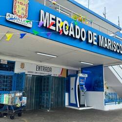 Der berühmte Fischmarkt "Mercado de Mariscos"