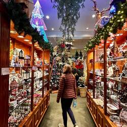 "The Spirit Of Christmas"-Shop bietet 365 Tage im Jahr das volle Weihnachtsprogramm.