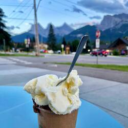...Glacé schlecken!🤤